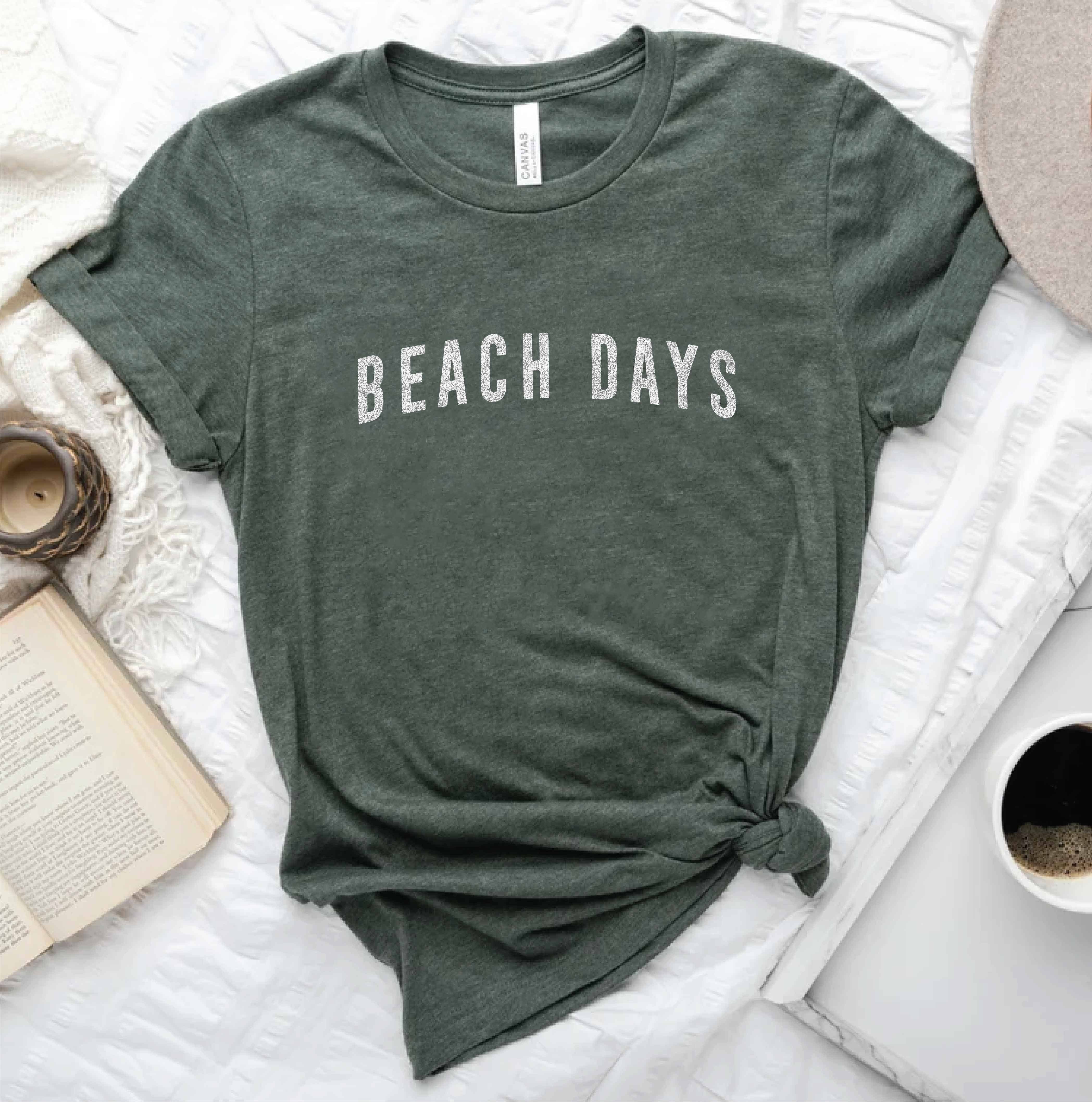 BEACH DAYS Graphic T-Shirt