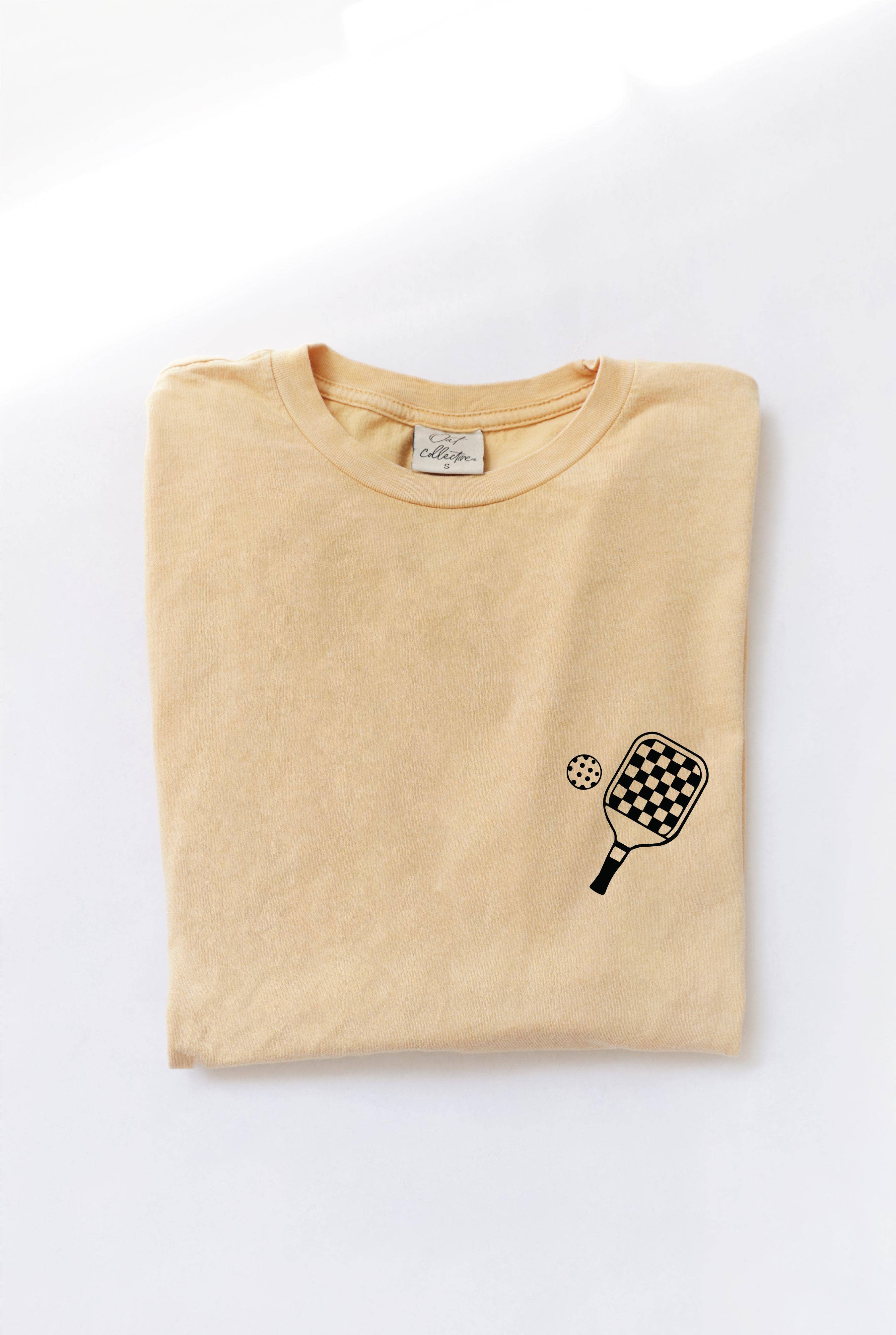 PICKLE BALLER Front & Back Mineral Graphic Top