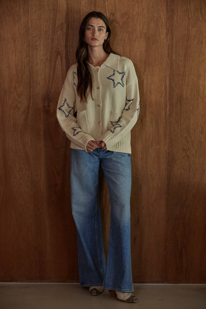 W2608 | Knit Sweater Cardigan With Star Stitch Detail