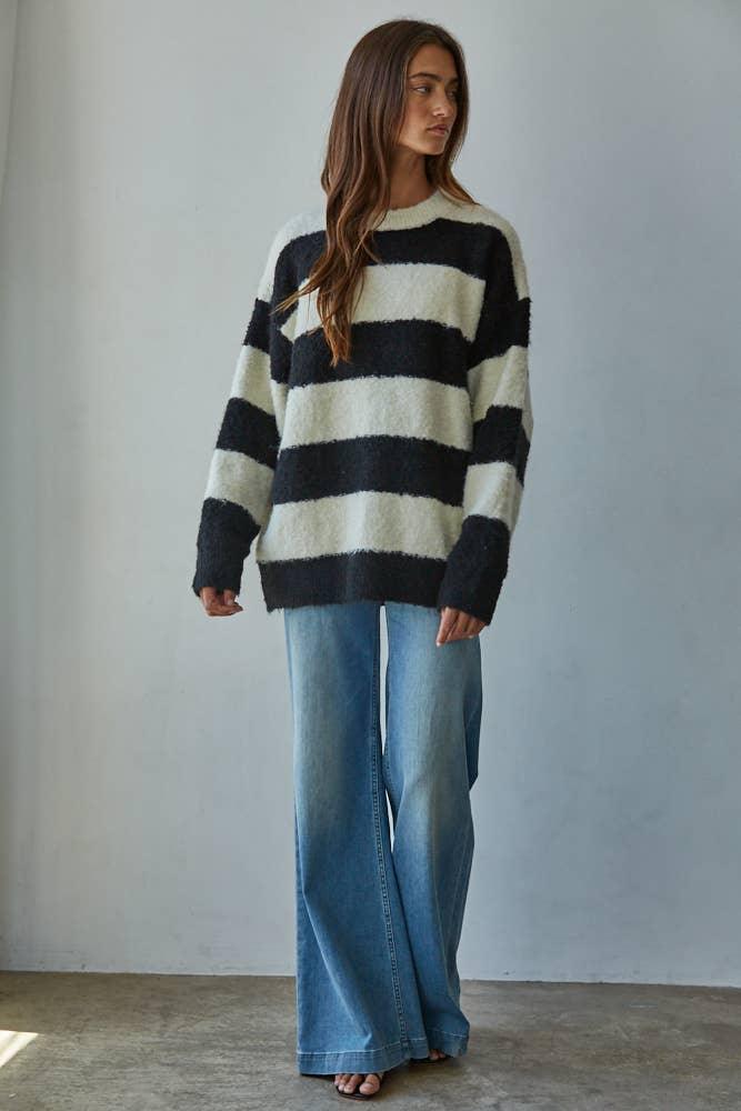 W2122 | Knit Sweater Striped Crew Neck Textured Pullover