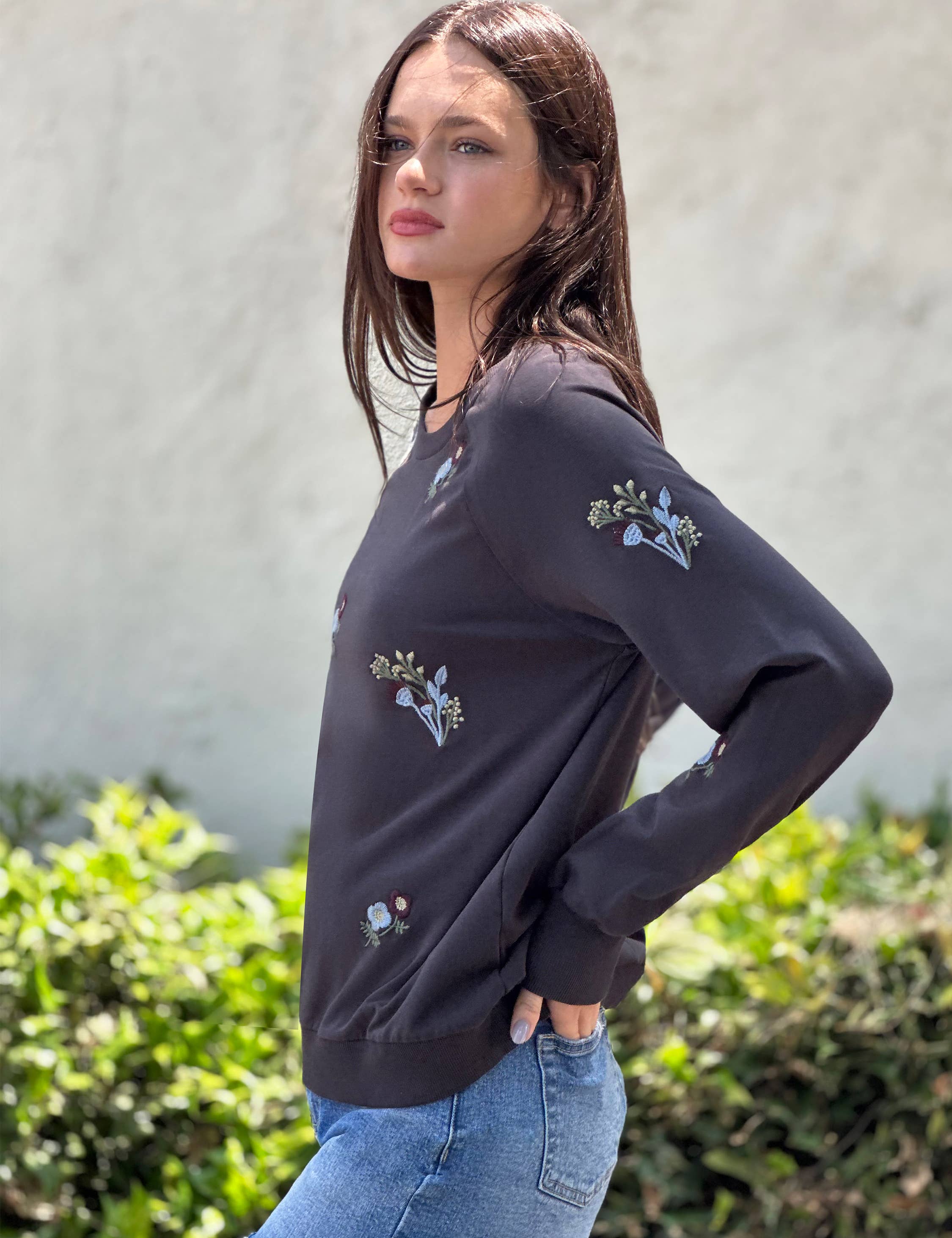 Wild Floral Embroidered Sweatshirt