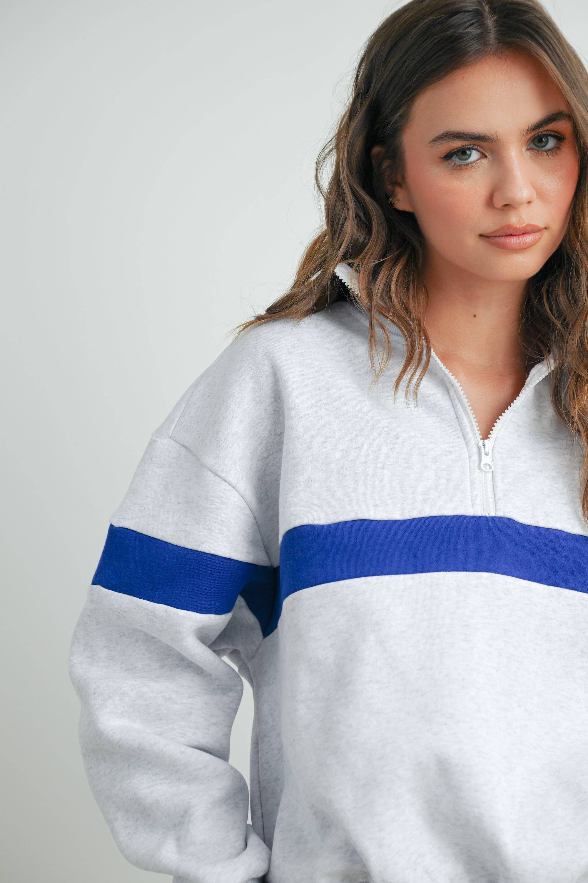 ButterMelonTwo-Toned Half Zip Collar Sweatshirt - BMT7535