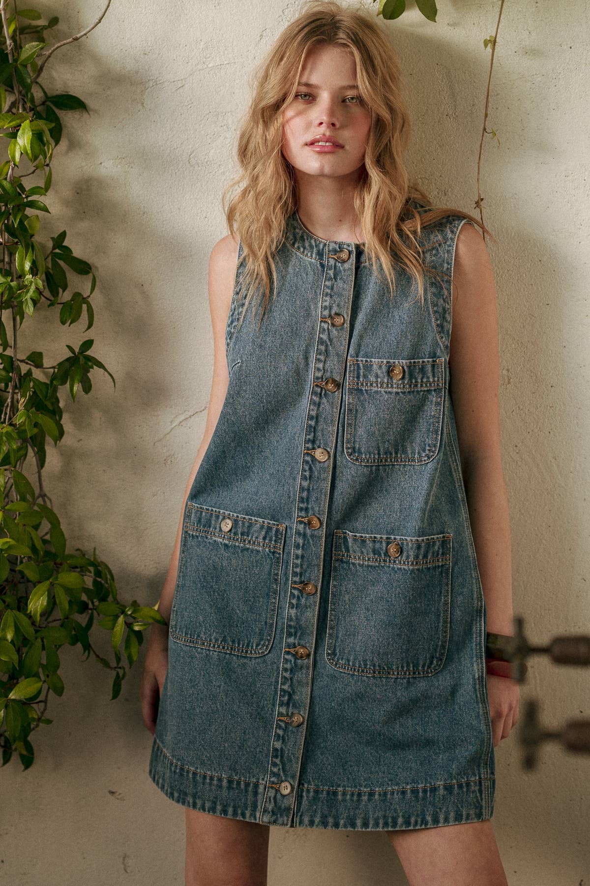 D6086   SLEEVELESS BUTTON FRONT TRUE DENIM DRESS