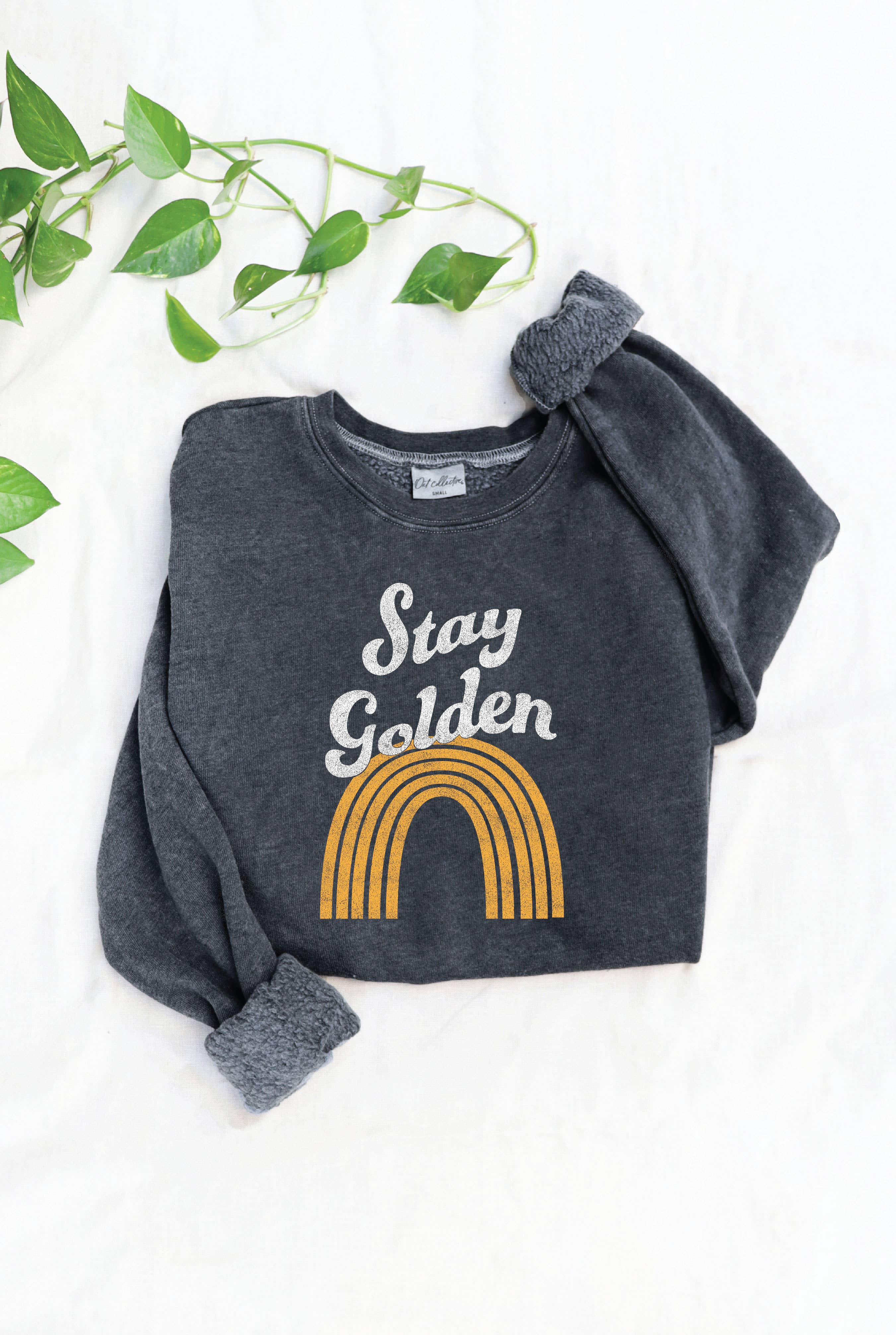 STAY GOLDEN Mineral Graphic Sweatshirt