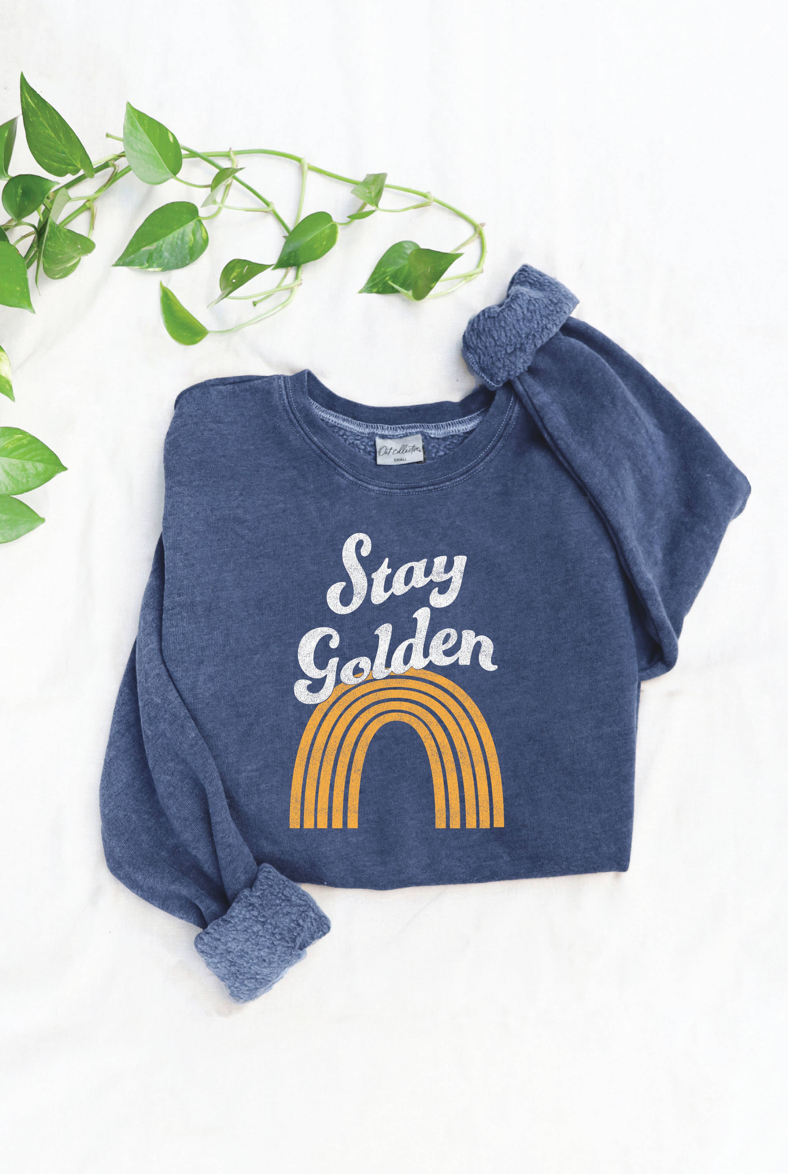 STAY GOLDEN Mineral Graphic Sweatshirt