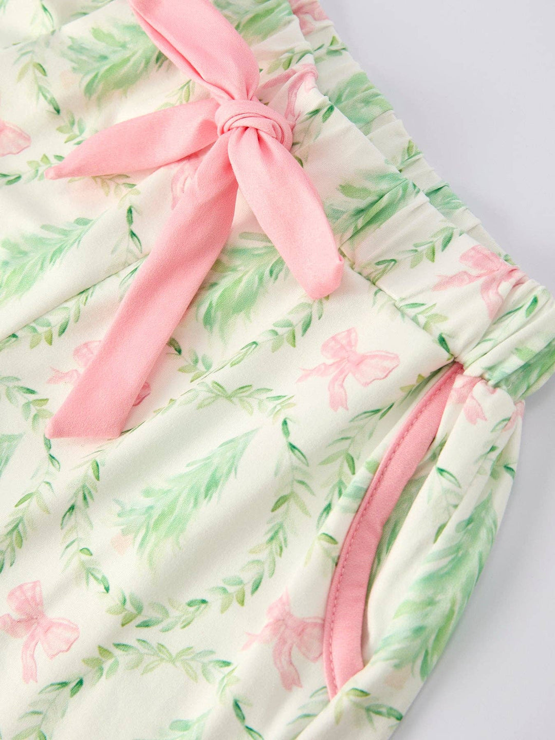 Christmas Tree &amp; Bow Print Girls Pajama Set