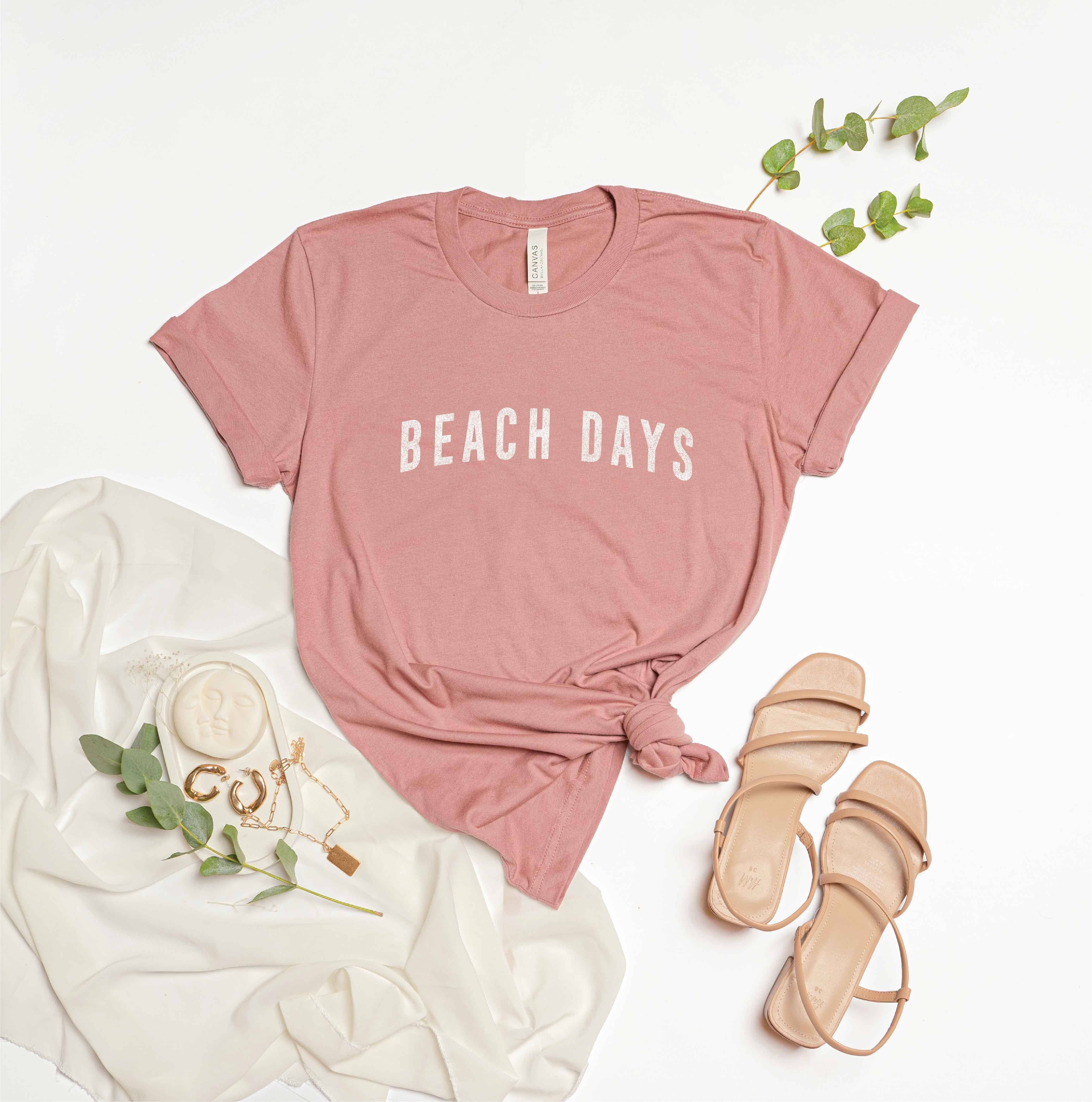 BEACH DAYS Graphic T-Shirt