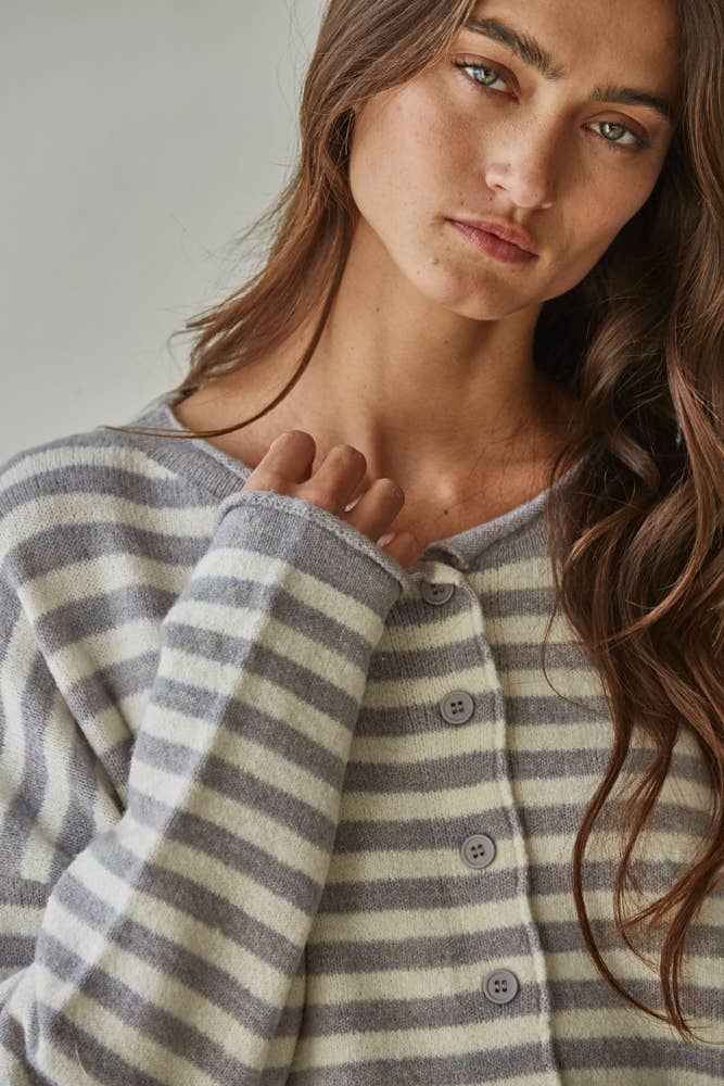 W2537 | Knit Polyester Acrylic Striped Sweater Cardigan