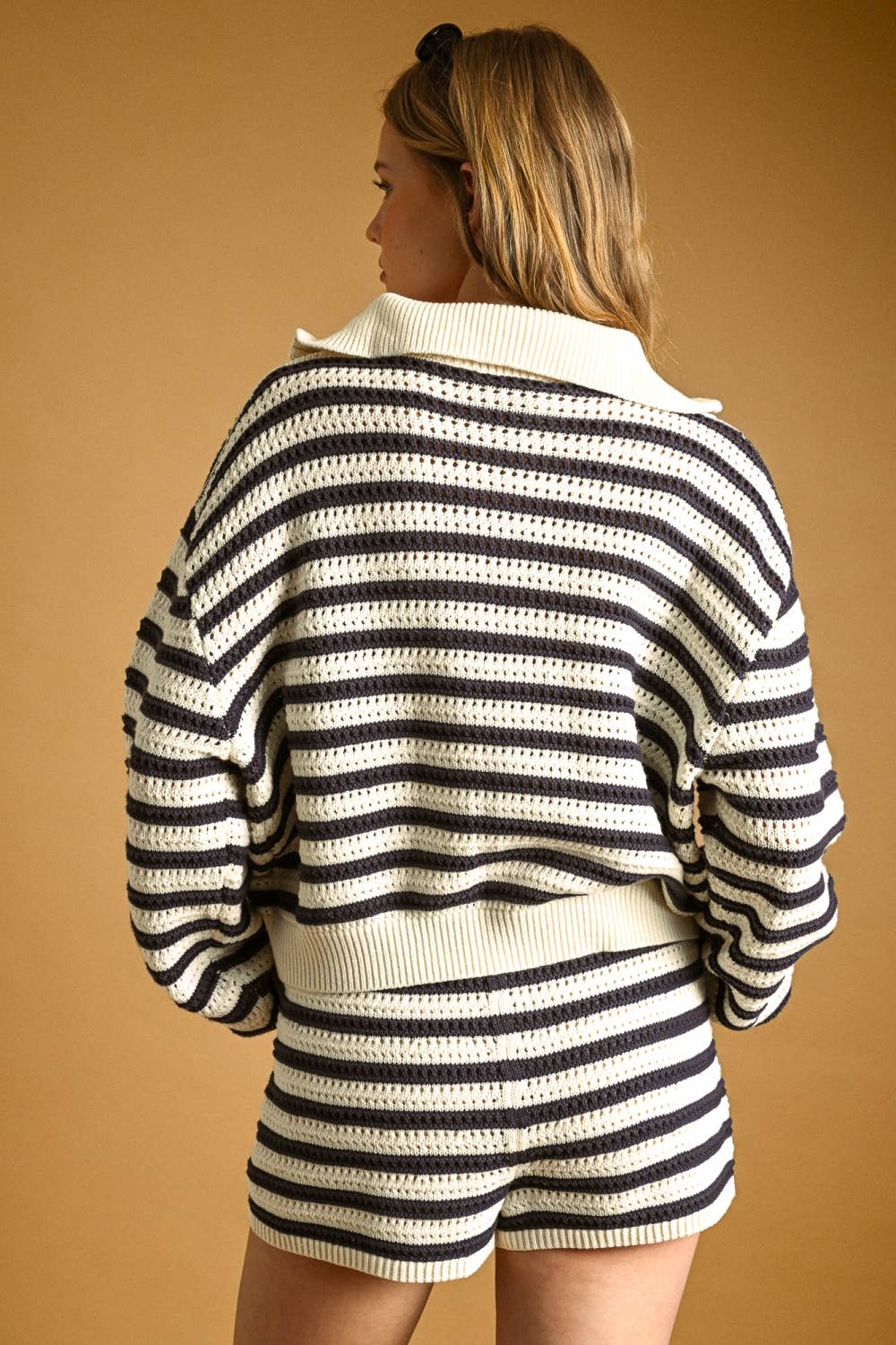 T6427ST   STRIPE PATTERN HALF ZIP SWEATER TOP